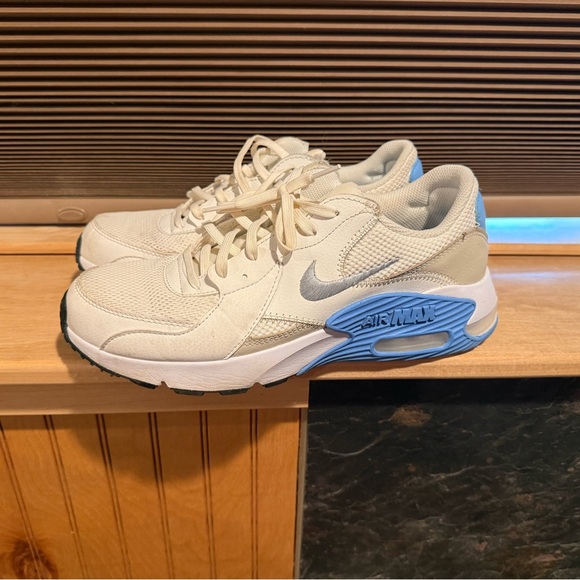Nike Air Max Beige and Light Blue Sneakers - Picture 4 of 6